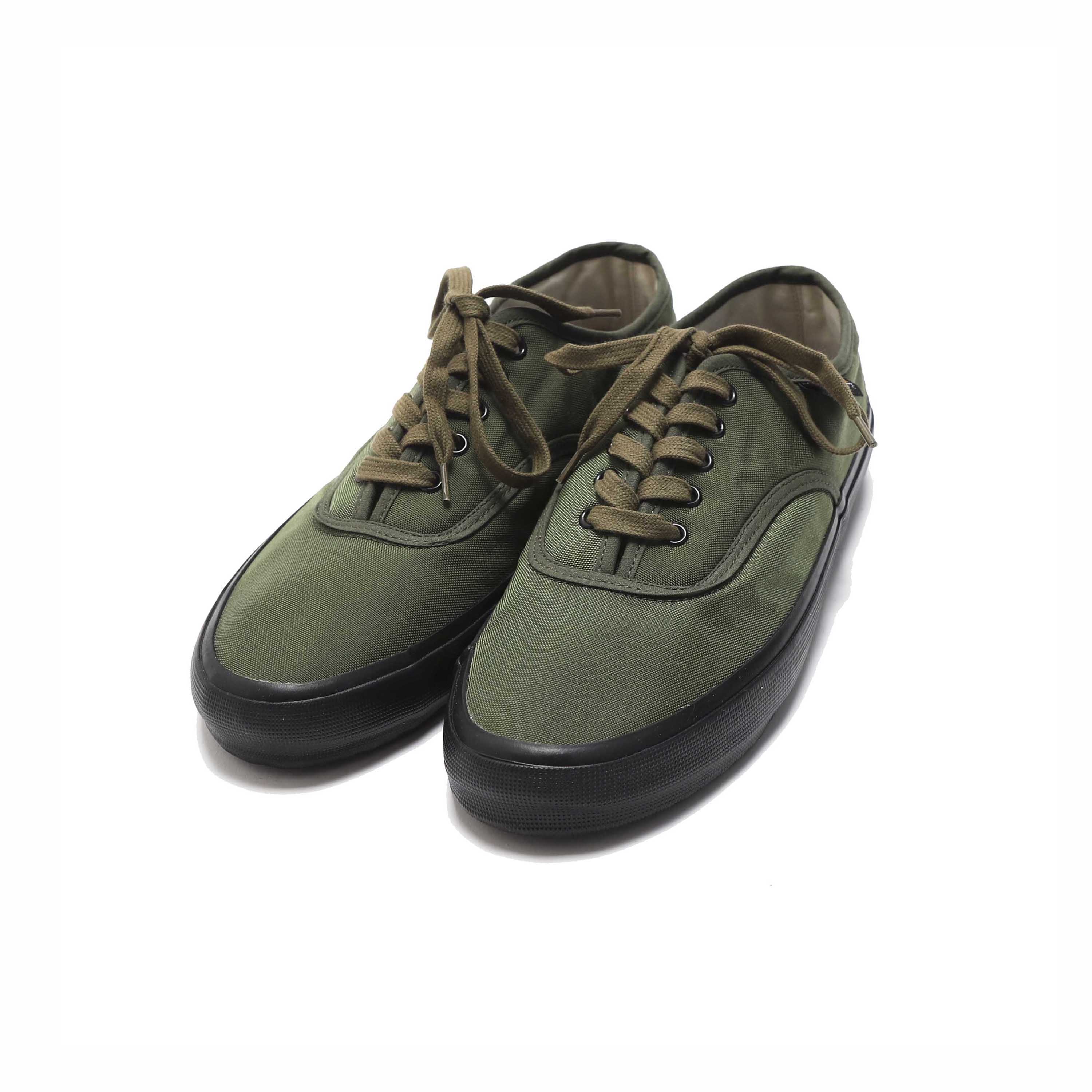 US NAVY MILITARY TRAINER 5851C - OLIVE
